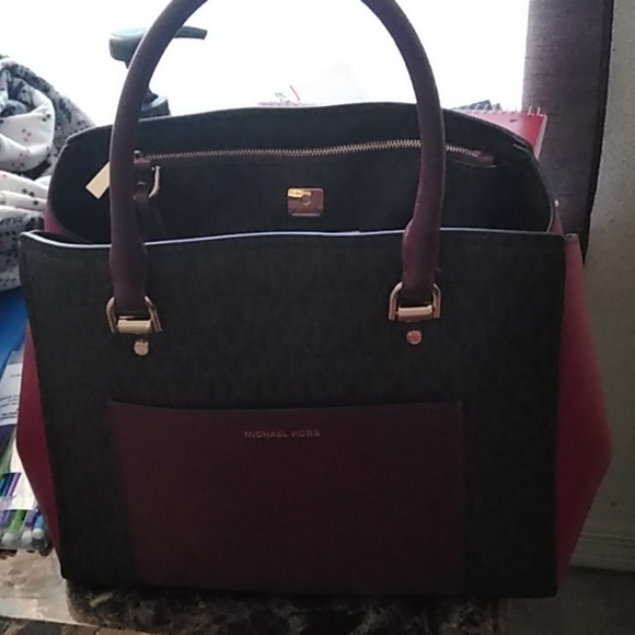 Michael Kors Handbags - Michael Kors maroon and brown and burgundy purse l